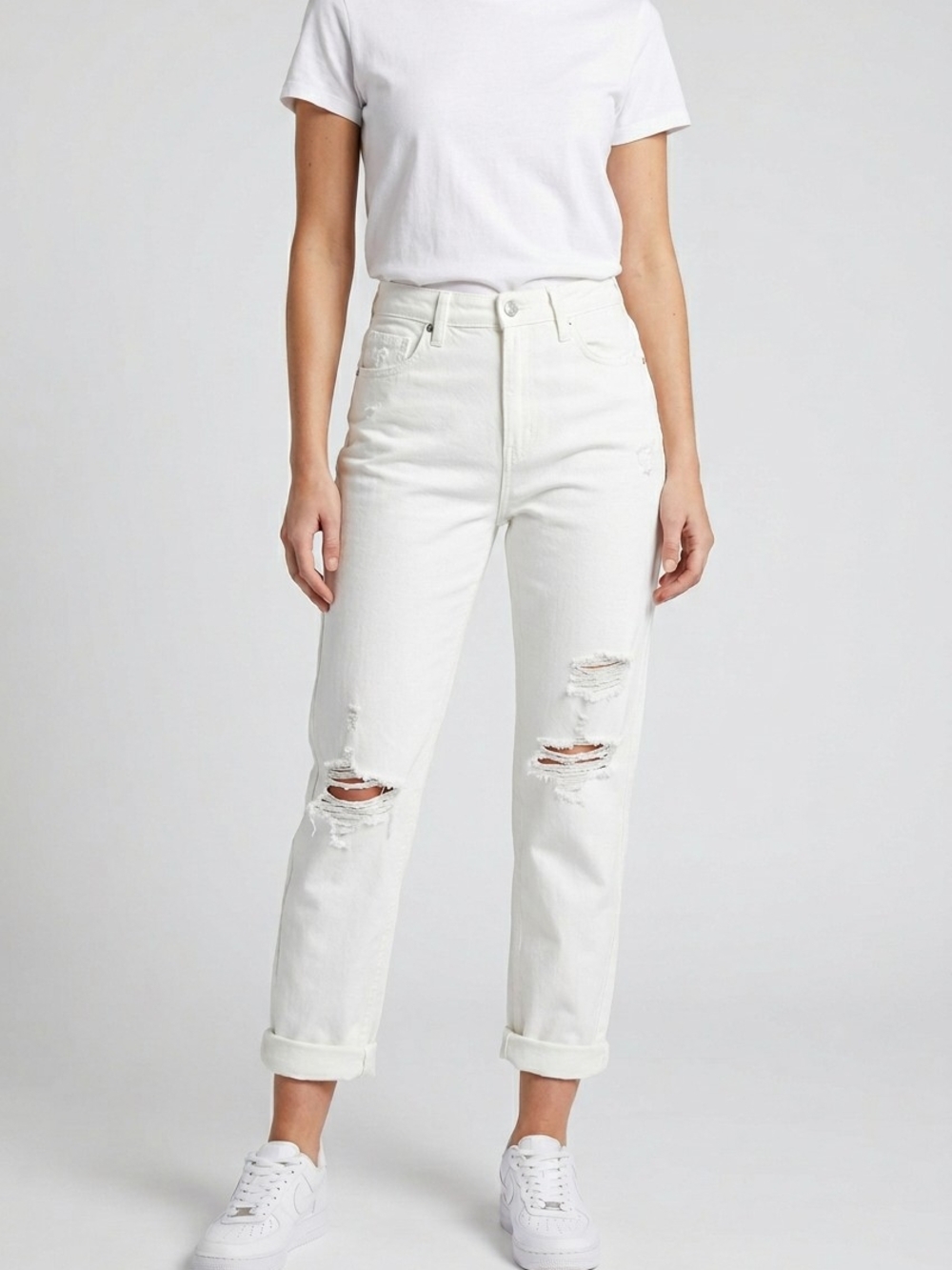 Hidden Los Angeles High-Rise White Boyfriend Jeans with Distressed Knees